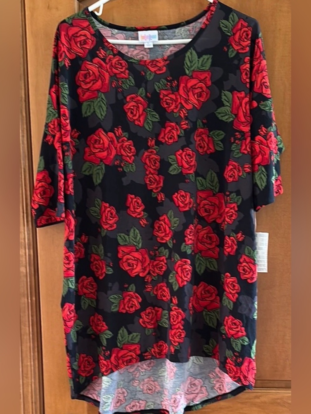 LuLaRoe Irma Tunic Top Large L Red Rose Floral Short Sleeve New With Tags NWT